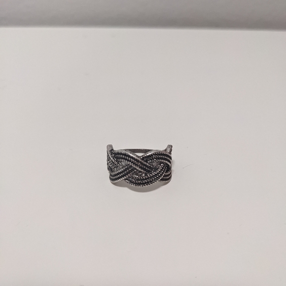 Silver braided ring - Picture 5 of 5